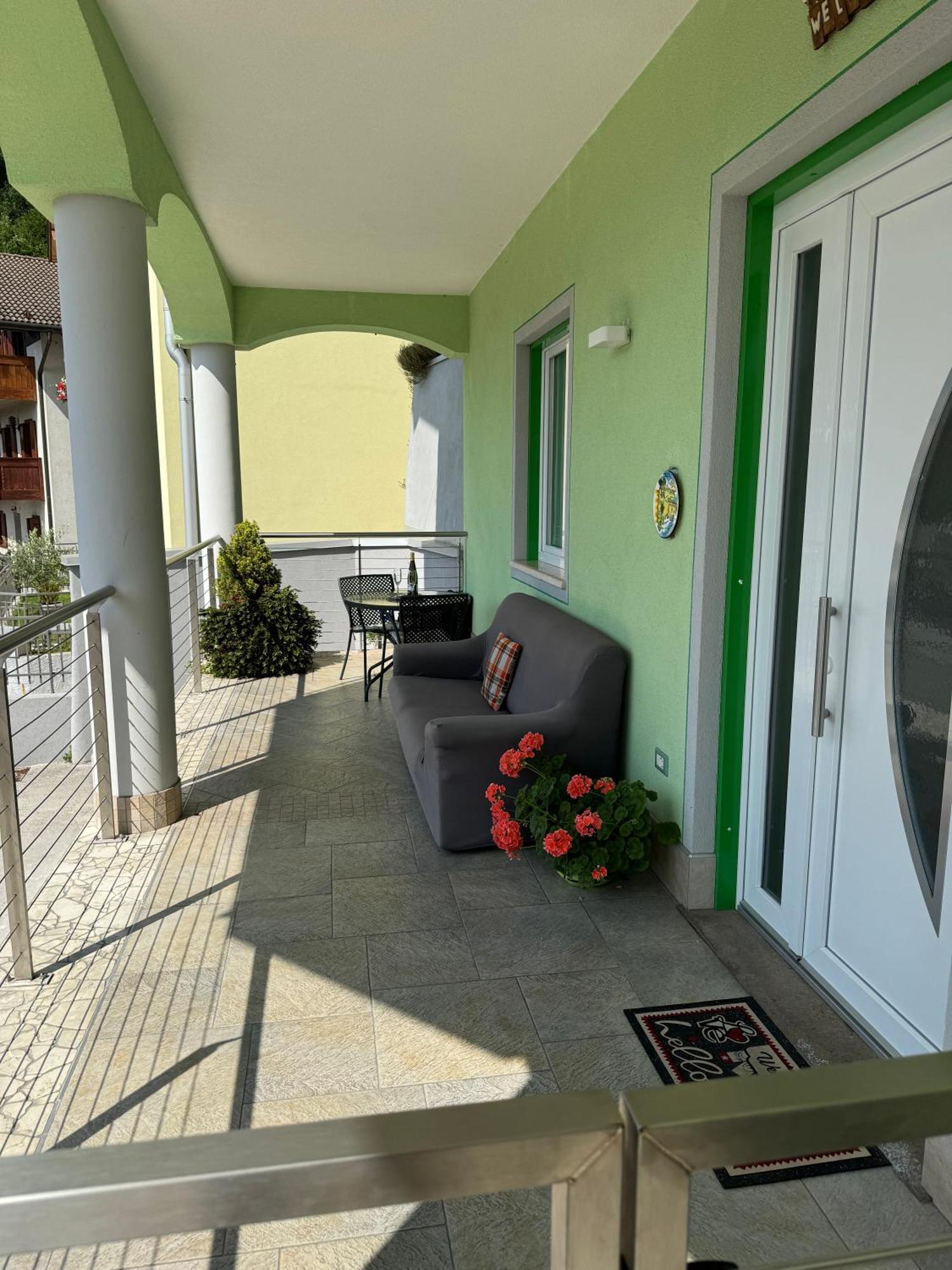 Villa Zoe - Suite Con Sauna Margone  Esterno foto